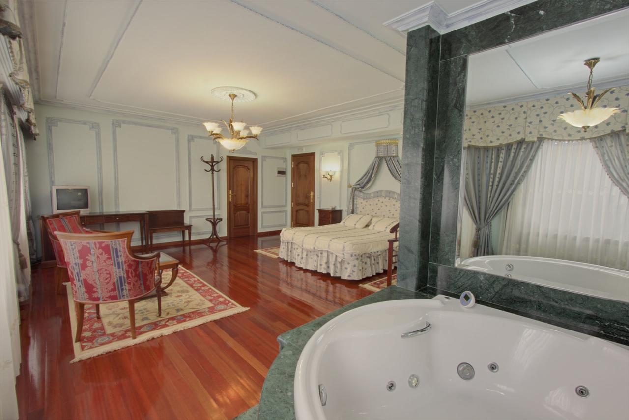Pazo De Monterrei Hotell Ourense Eksteriør bilde